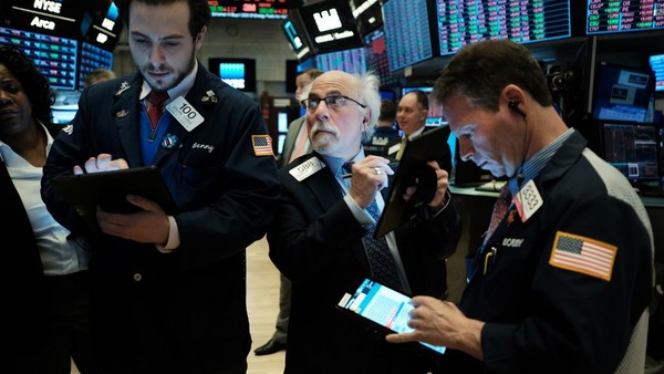 Giới đầu tư bán mạnh cổ phiếu liên quan đến chip AI